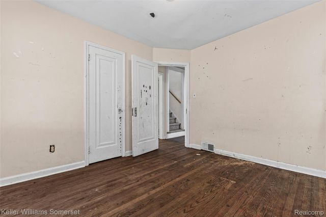 8626 Brace Street, Detroit, MI 48228