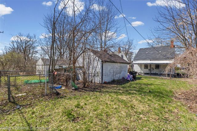 8626 Brace Street, Detroit, MI 48228