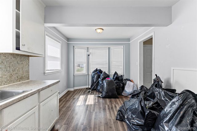 8626 Brace Street, Detroit, MI 48228