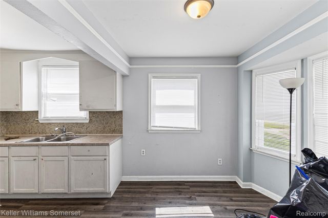 8626 Brace Street, Detroit, MI 48228