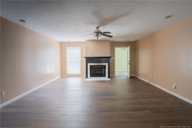 4182 Owls Head Road, Fayetteville, NC 28306