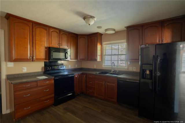 4182 Owls Head Road, Fayetteville, NC 28306
