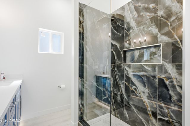 2245 E CAPRI Circle, Mesa, AZ 85204