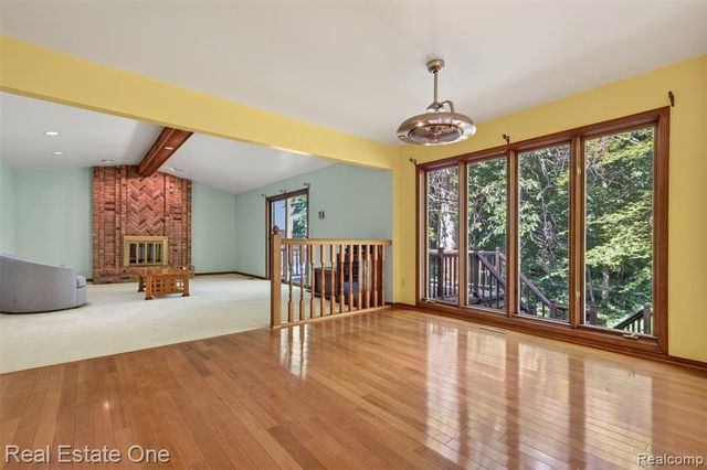 417 Eckford Circle, Troy, MI 48085