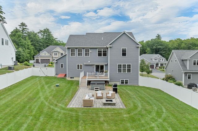 28 Settlers Ridge Road, Windham, NH 03087