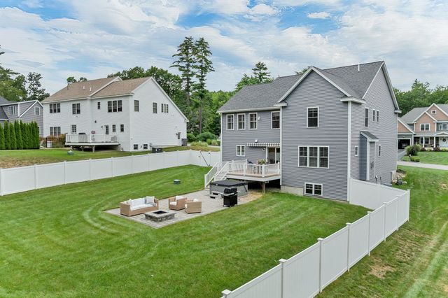 28 Settlers Ridge Road, Windham, NH 03087