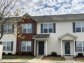 4243 Dudleys Grant Drive E, Winterville, NC 28590