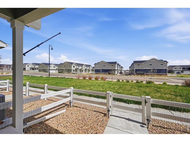 438 Mountain Bluebird Dr, Johnstown, CO 80534