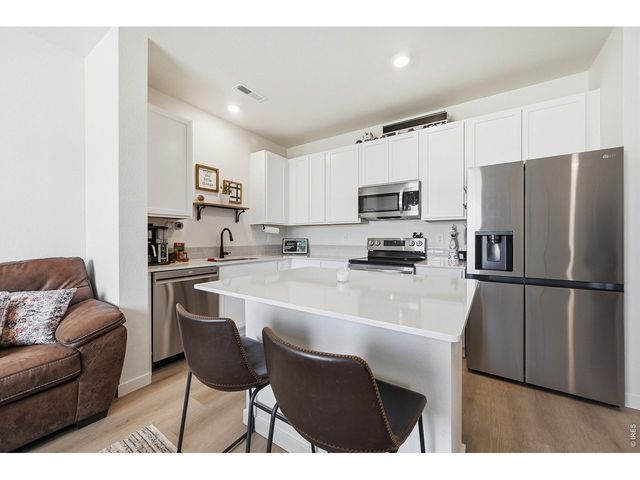 438 Mountain Bluebird Dr, Johnstown, CO 80534