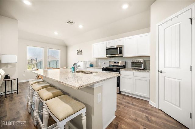 9079 WORTHINGTON Court, Alexandria, LA 71303