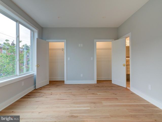 1019 E PALMER ST, Philadelphia, PA 19125