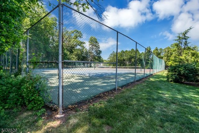 107 Bayberry Dr, Franklin Twp., NJ 08873