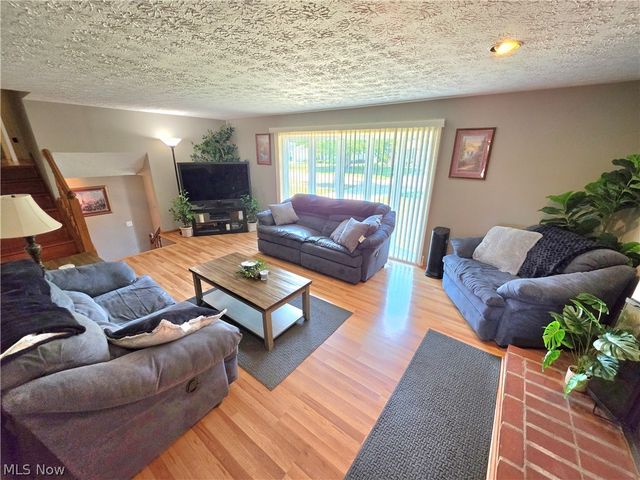 7095 Hoover Drive, Mentor, OH 44060