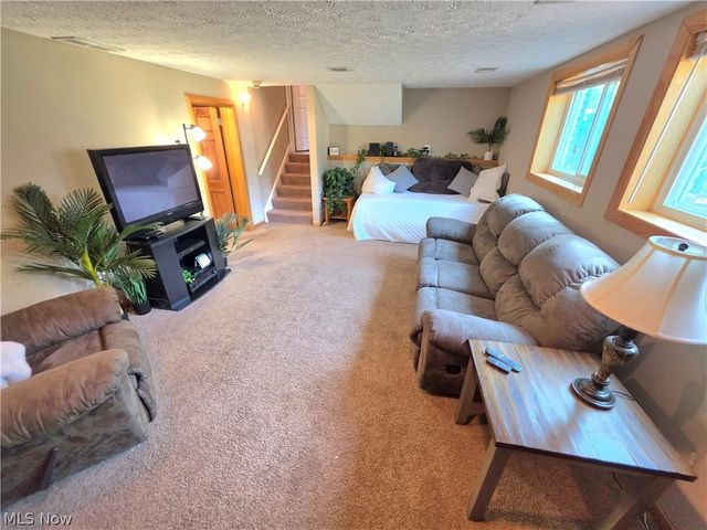 7095 Hoover Drive, Mentor, OH 44060