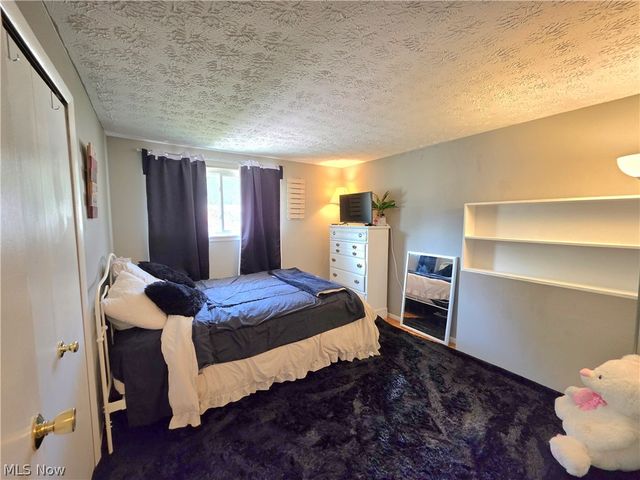 7095 Hoover Drive, Mentor, OH 44060