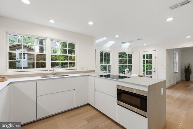 5123 BALTIMORE AVE, Bethesda, MD 20816