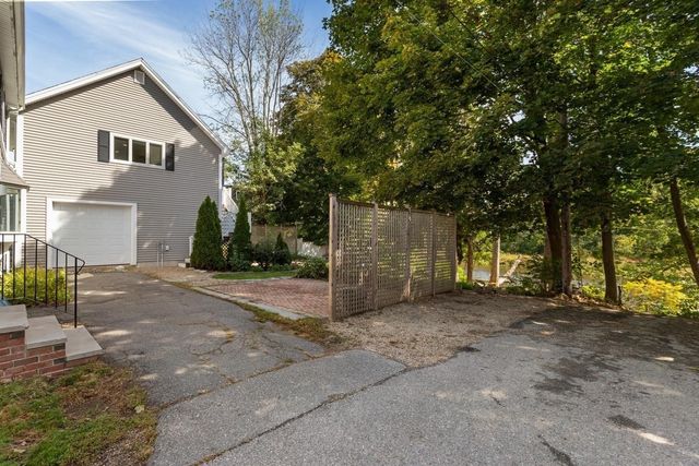 6 6th Street, Ipswich, MA 01938