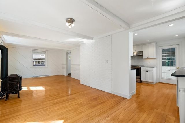 6 6th Street, Ipswich, MA 01938