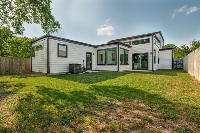 1942 McBroom Street, Dallas, TX 75212