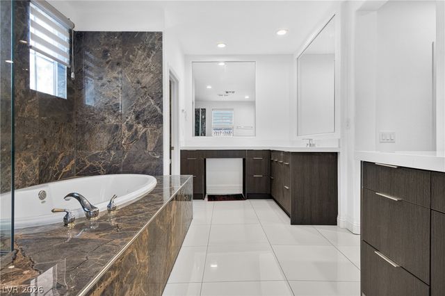 1417 Misty Moat Street, Las Vegas, NV 89117