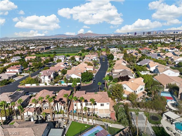 1417 Misty Moat Street, Las Vegas, NV 89117