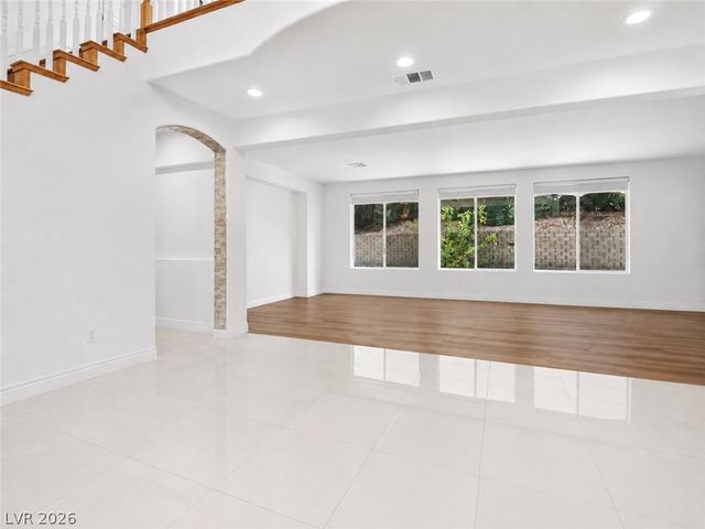 1417 Misty Moat Street, Las Vegas, NV 89117