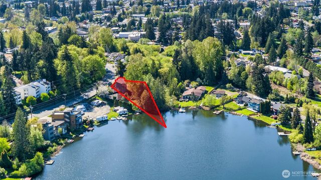 5732 Halls Lake Way, Lynnwood, WA 98036