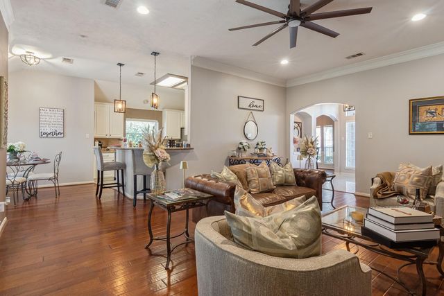 11515 Brown Trail, Tomball, TX 77377