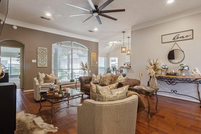 11515 Brown Trail, Tomball, TX 77377