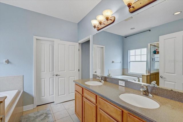 7204 S SAINT PATRICK STREET, Tampa, FL 33616