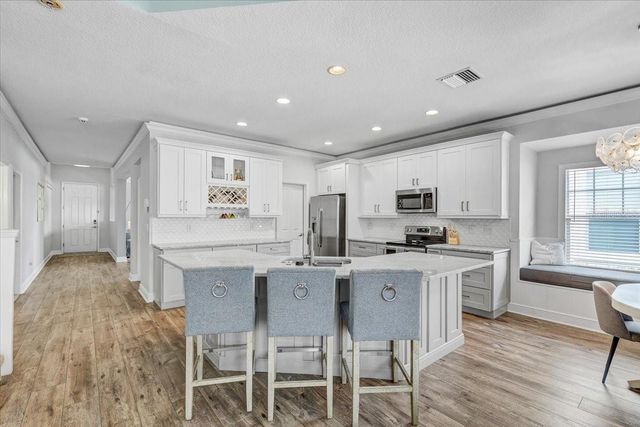 7204 S SAINT PATRICK STREET, Tampa, FL 33616