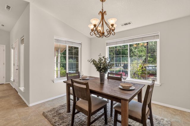 190 Detrick Drive, Grants Pass, OR 97527