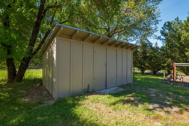 190 Detrick Drive, Grants Pass, OR 97527