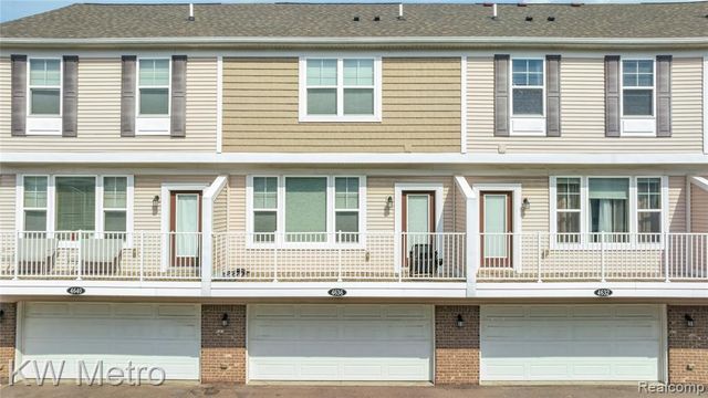 4636 Bradley Circle, Troy, MI 48085