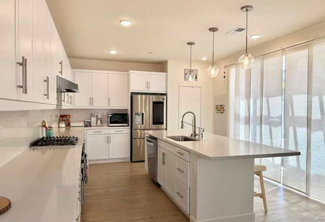 8866 Weston, Santee, CA 92071