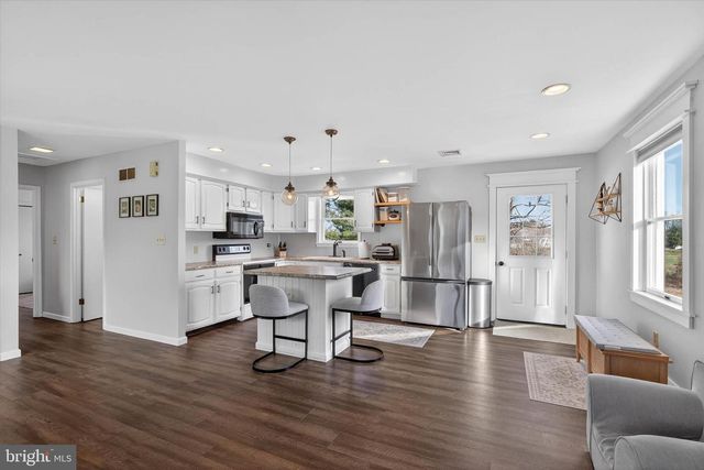 232 NEW ST, Terre Hill, PA 17581