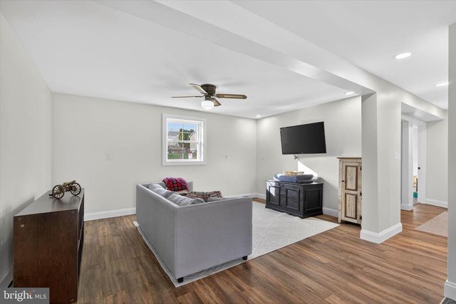 232 NEW ST, Terre Hill, PA 17581