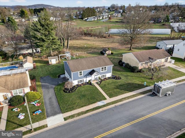 232 NEW ST, Terre Hill, PA 17581