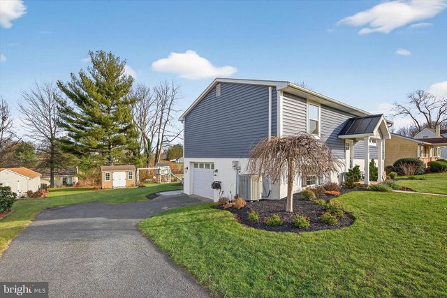 232 NEW ST, Terre Hill, PA 17581