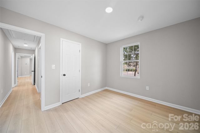 1421 Tyvola Road, Charlotte, NC 28210