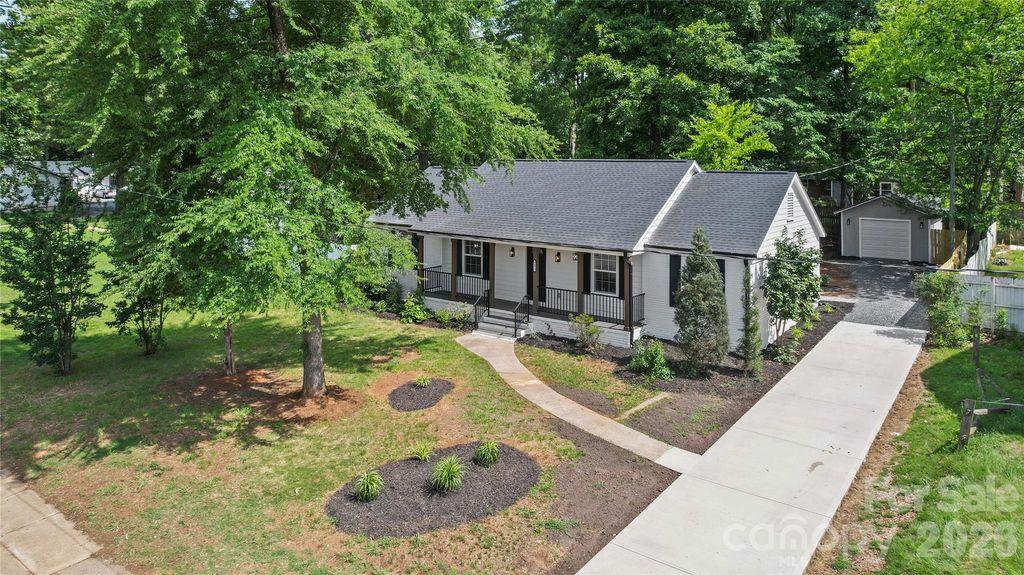1421 Tyvola Road, Charlotte, NC 28210