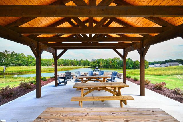 533 Gammon Lane, Fountain Inn, SC 29644