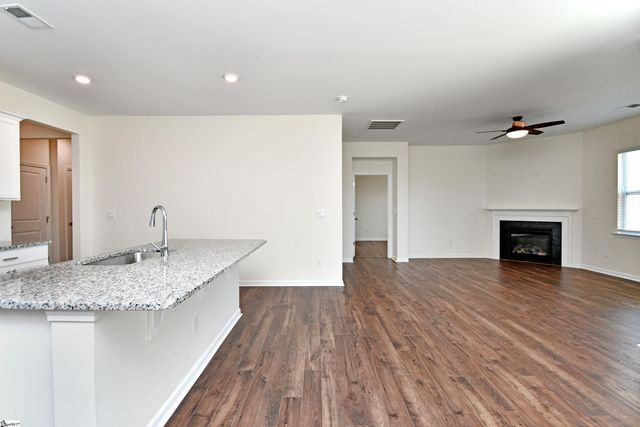 533 Gammon Lane, Fountain Inn, SC 29644