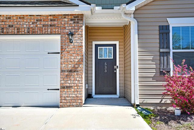 533 Gammon Lane, Fountain Inn, SC 29644
