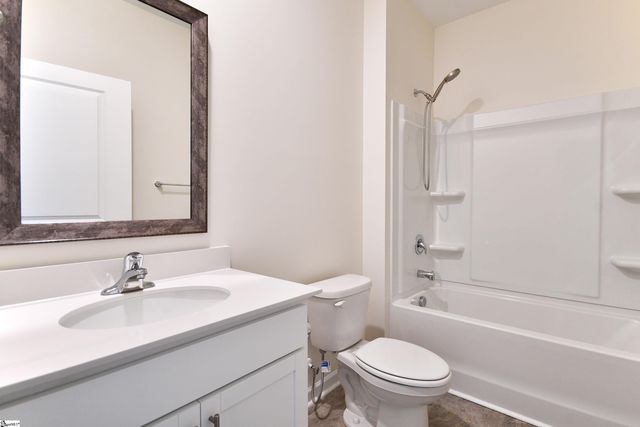 533 Gammon Lane, Fountain Inn, SC 29644