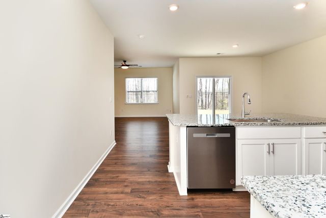 533 Gammon Lane, Fountain Inn, SC 29644