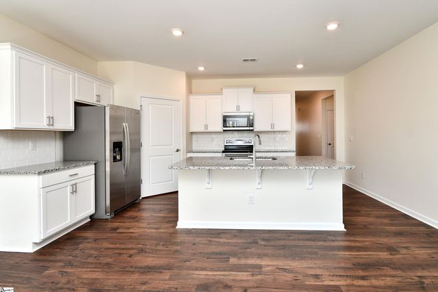 533 Gammon Lane, Fountain Inn, SC 29644