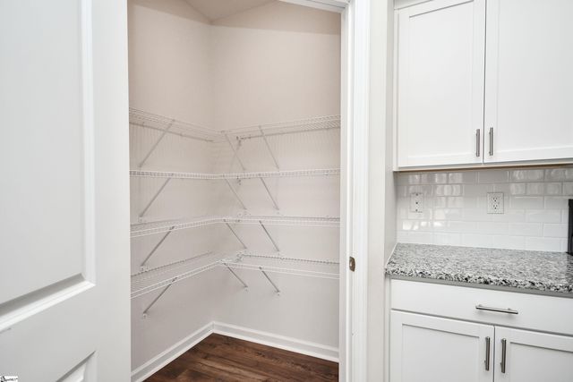 533 Gammon Lane, Fountain Inn, SC 29644