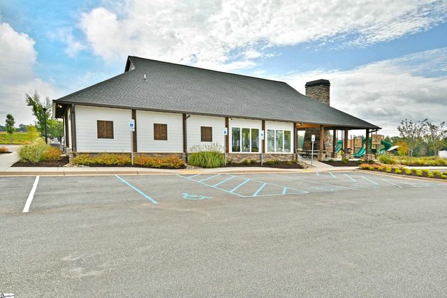 533 Gammon Lane, Fountain Inn, SC 29644