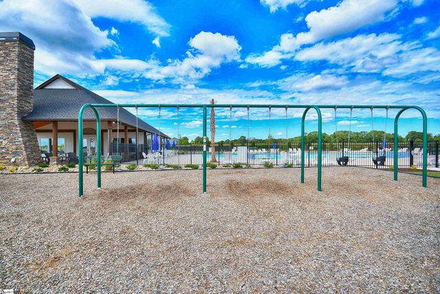 533 Gammon Lane, Fountain Inn, SC 29644